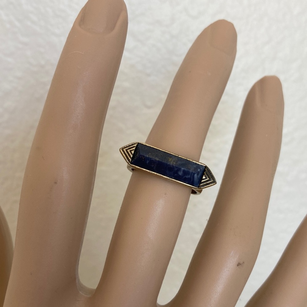 Chloe +Isabel Ring sz 7